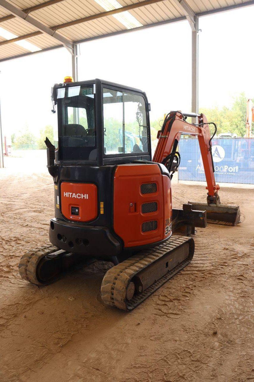 Rupsgraafmachine Hitachi AX33U-6A Diesel 21.2kW 2017