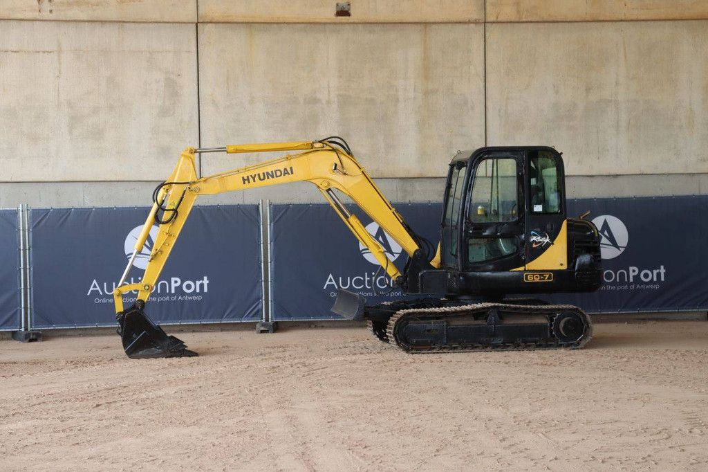 Crawler excavator Hyundai R60-7 Diesel 40kW 2012