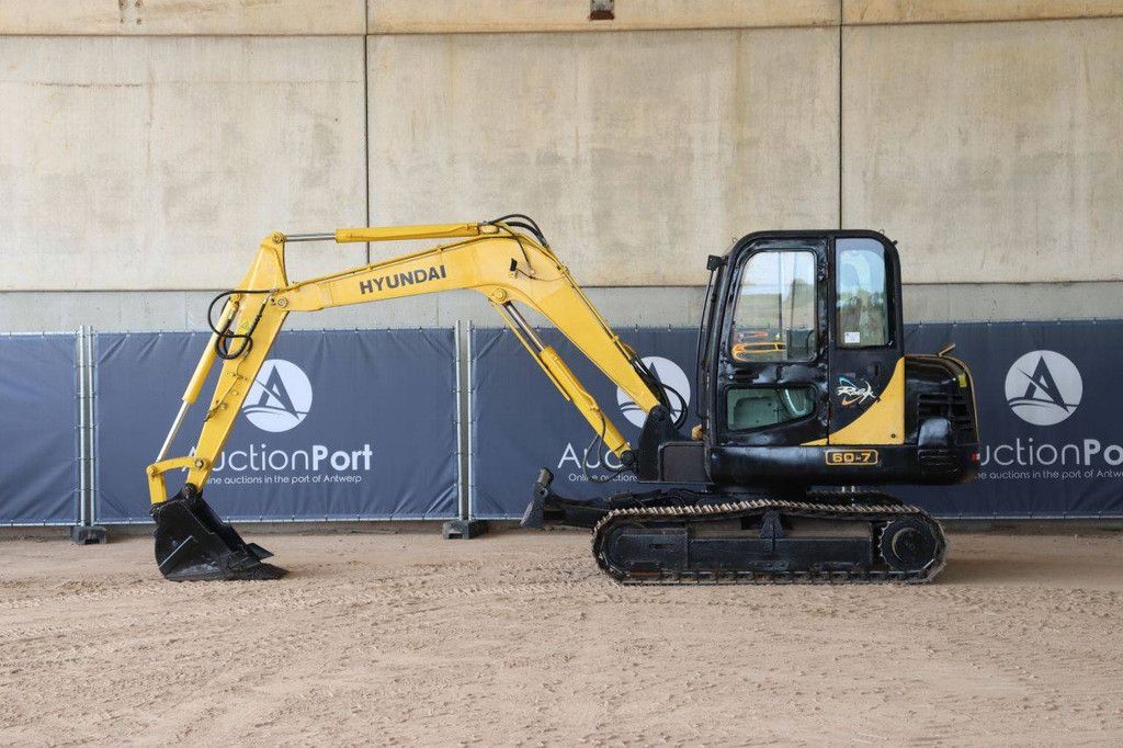 Crawler excavator Hyundai R60-7 Diesel 40kW 2012