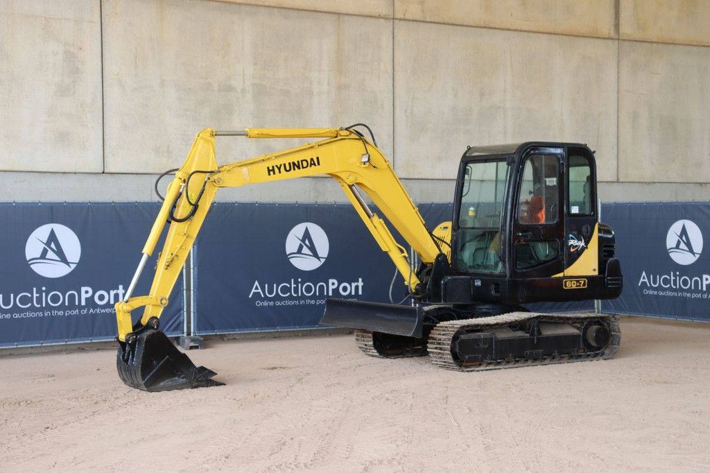 Crawler excavator Hyundai R60-7 Diesel 40kW 2012