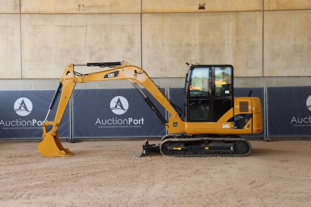 Crawler excavator Caterpillar 306D Diesel 40.5kW 2014
