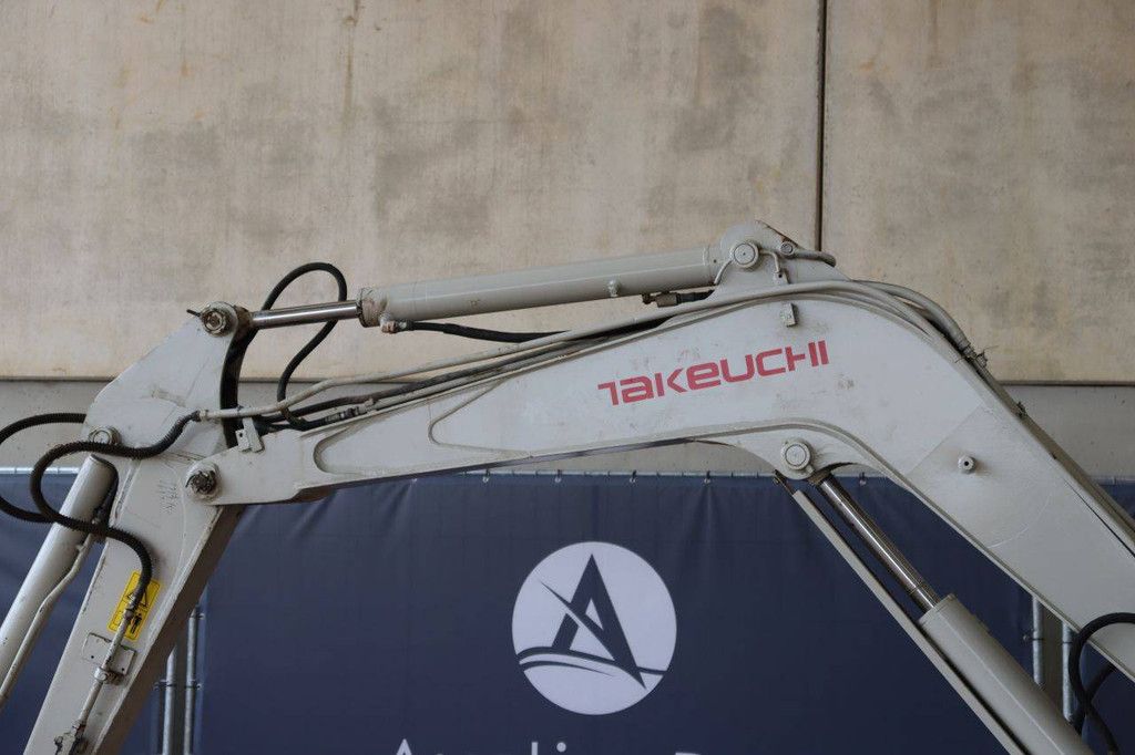 Raupenbagger Takeuchi TB150C Diesel 27,3 kW 2012