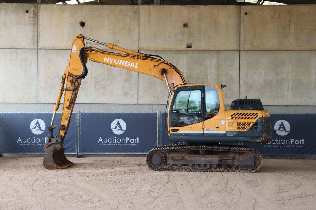 Raupenbagger Hyundai ROBEX140LC-9A Diesel 87kW 2014