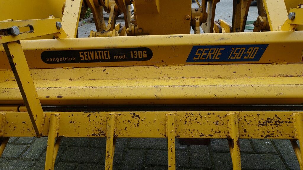 Selvatici Serie 150-90 Spitmachine
