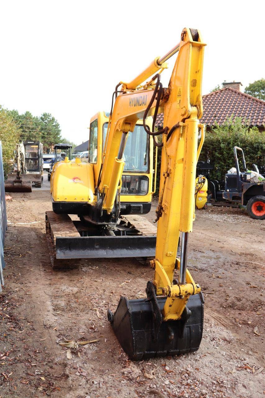 Hyundai R55-7 Dieselbagger 40kW 2010