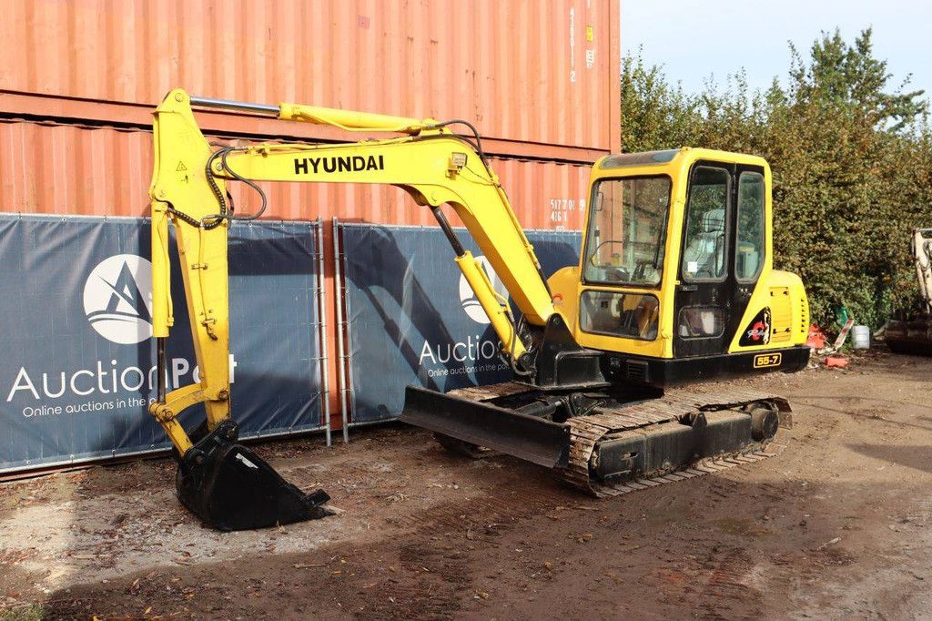Hyundai R55-7 Dieselbagger 40kW 2010