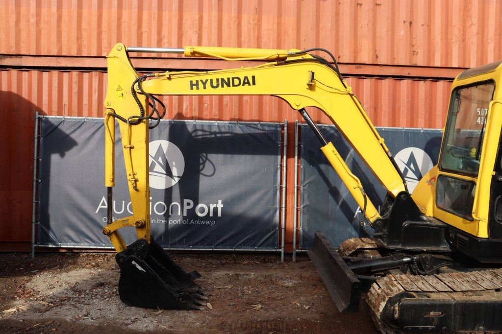 Hyundai R55-7 Dieselbagger 40kW 2010