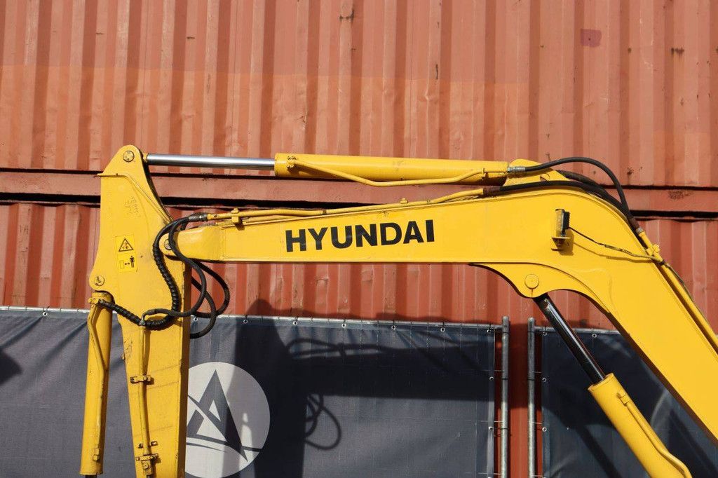 Hyundai R55-7 Dieselbagger 40kW 2010