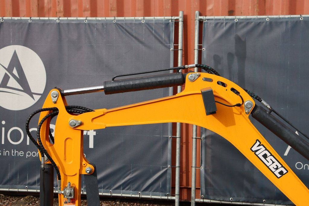 Mini Excavator Vicsec VC18 Diesel 14kW 2026 New