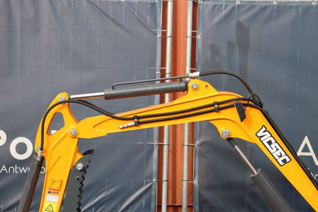 Mini excavator Vicsec VC16PD Diesel 7kW 2026