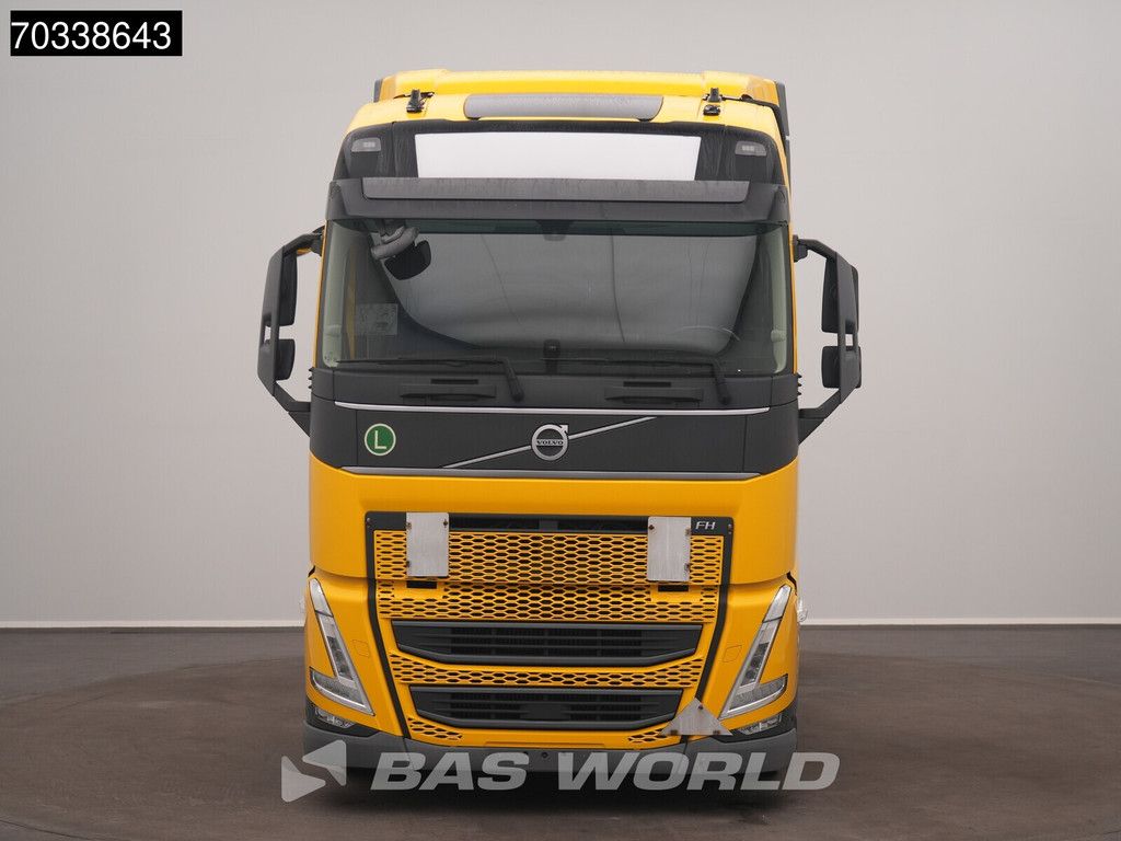 Volvo FH 460 4X2 Globe Mega 2x Tanks I-ParkCool Navi ACC M.O.T.
