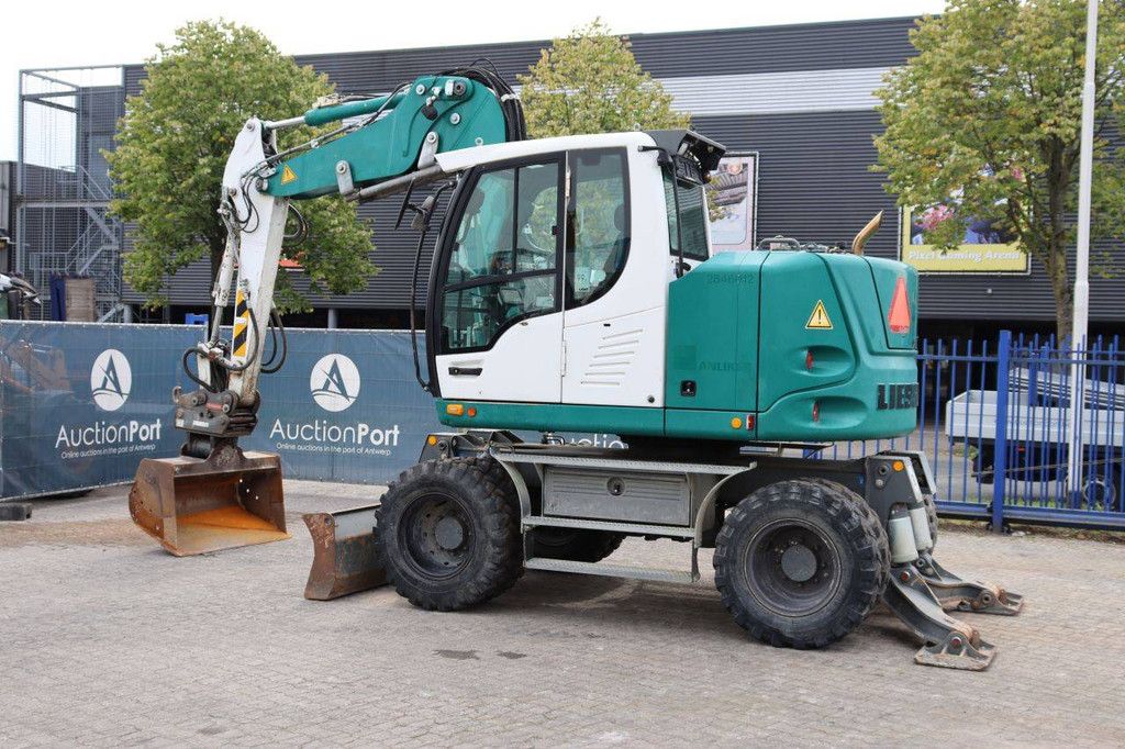 Liebherr A 910 Kompakt-Radbagger Diesel 75 kW 2015