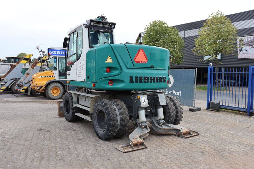 Liebherr A 910 Kompakt-Radbagger Diesel 75 kW 2015