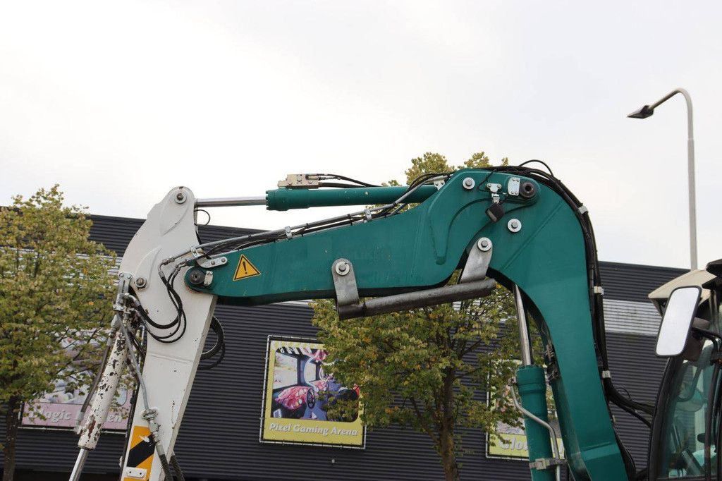 Liebherr A 910 Kompakt-Radbagger Diesel 75 kW 2015