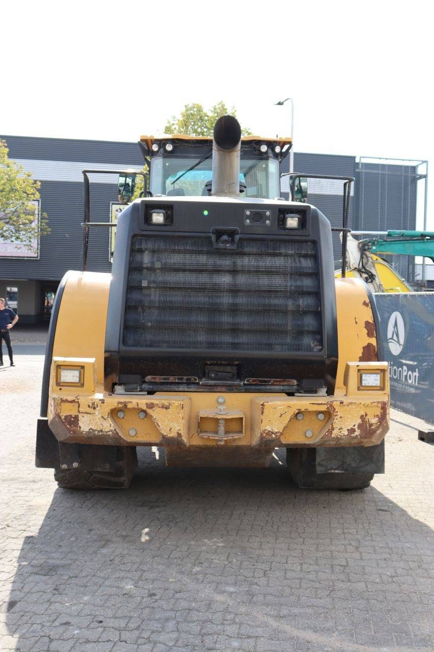 Caterpillar 966M Diesel 222kW Wheel Loader 2015