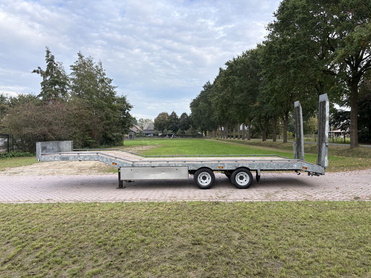Be oplegger 8 TON semi dieplader veldhuizen