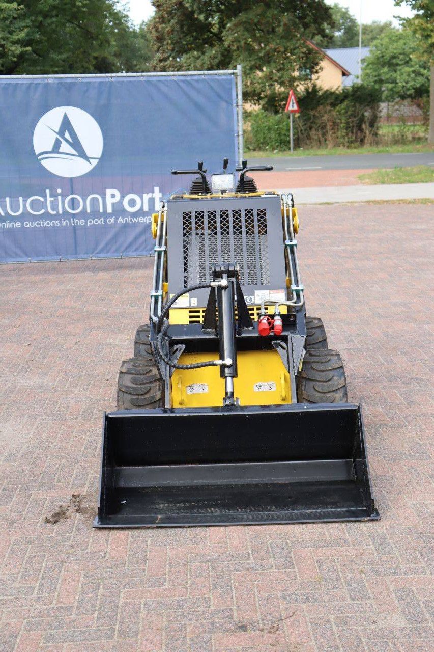Delano Skid Steer Loader Petrol 18hp 2026