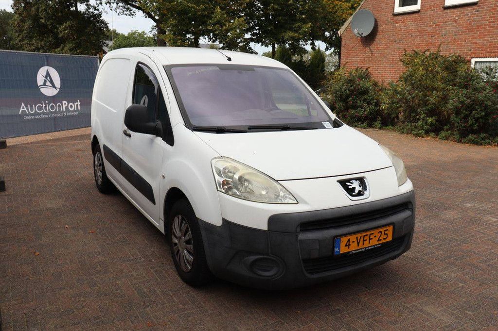 Peugeot Partner 120 L1 1.6HDIF 66kW- 2PL Diesel 90 PS Kastenwagen 2009