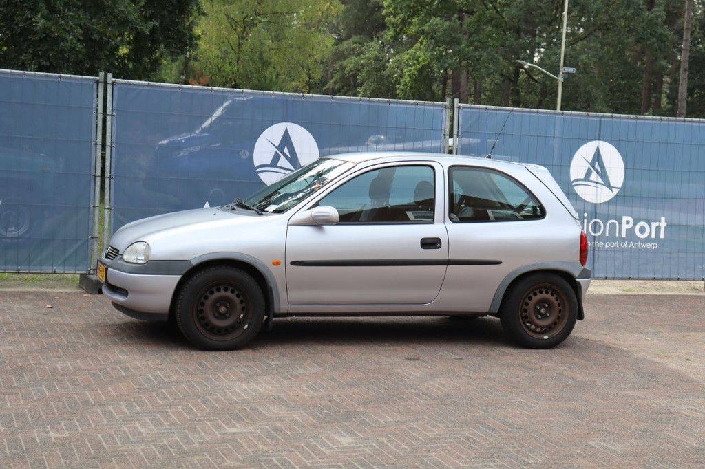 Pkw Opel Corsa-B Benzin 65 PS 2000