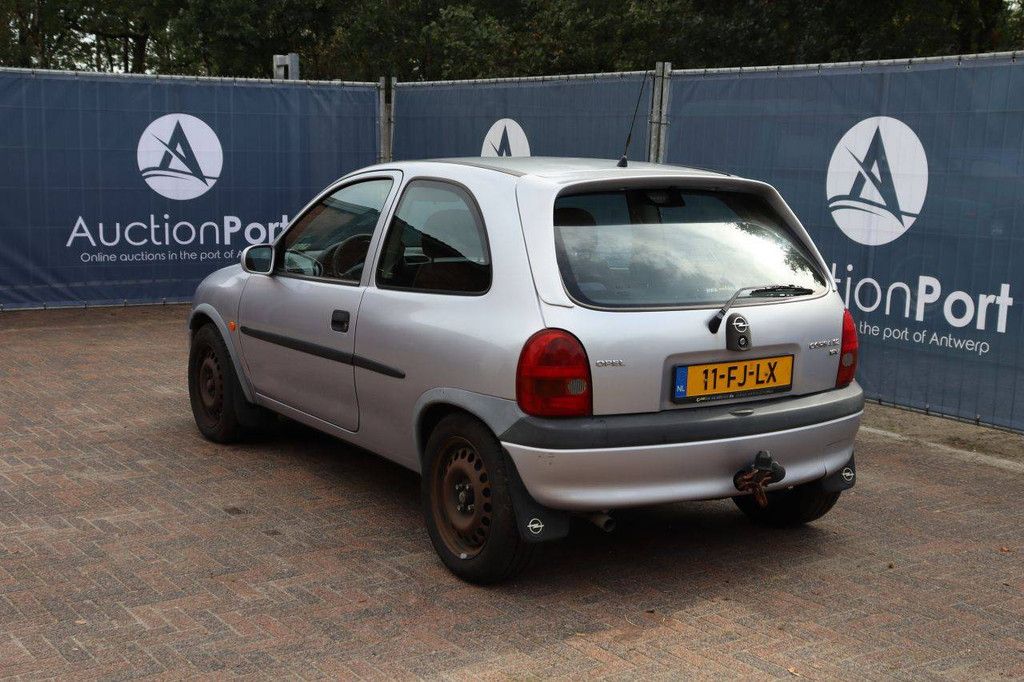 Pkw Opel Corsa-B Benzin 65 PS 2000