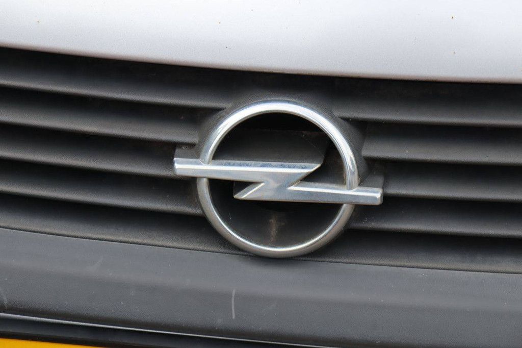 Pkw Opel Corsa-B Benzin 65 PS 2000
