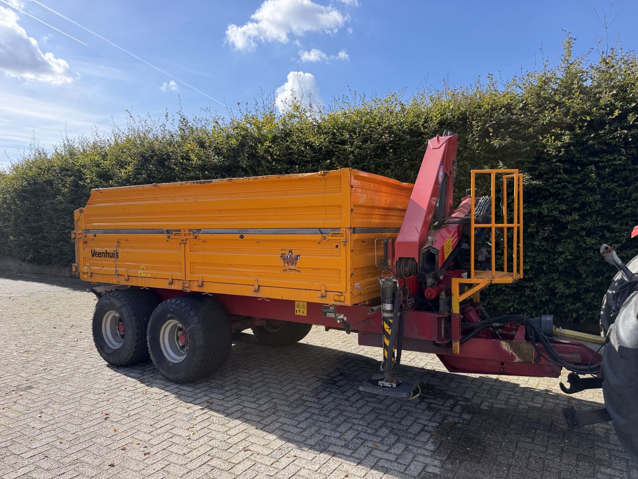 Veenhuis JVK8000 met kraan !!