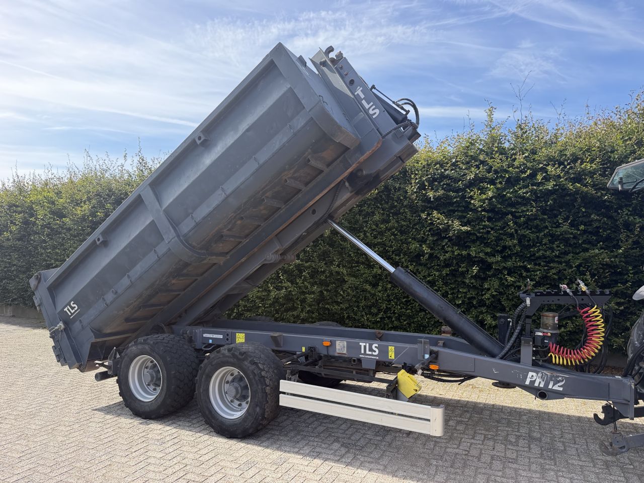 TLS PH12 haakarm Carrier met 3 containers!!