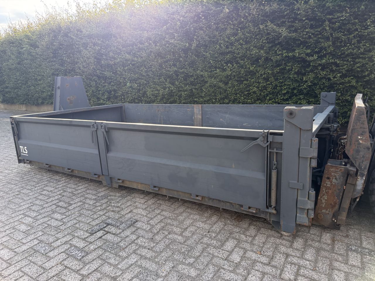 TLS PH12 haakarm Carrier met 3 containers!!