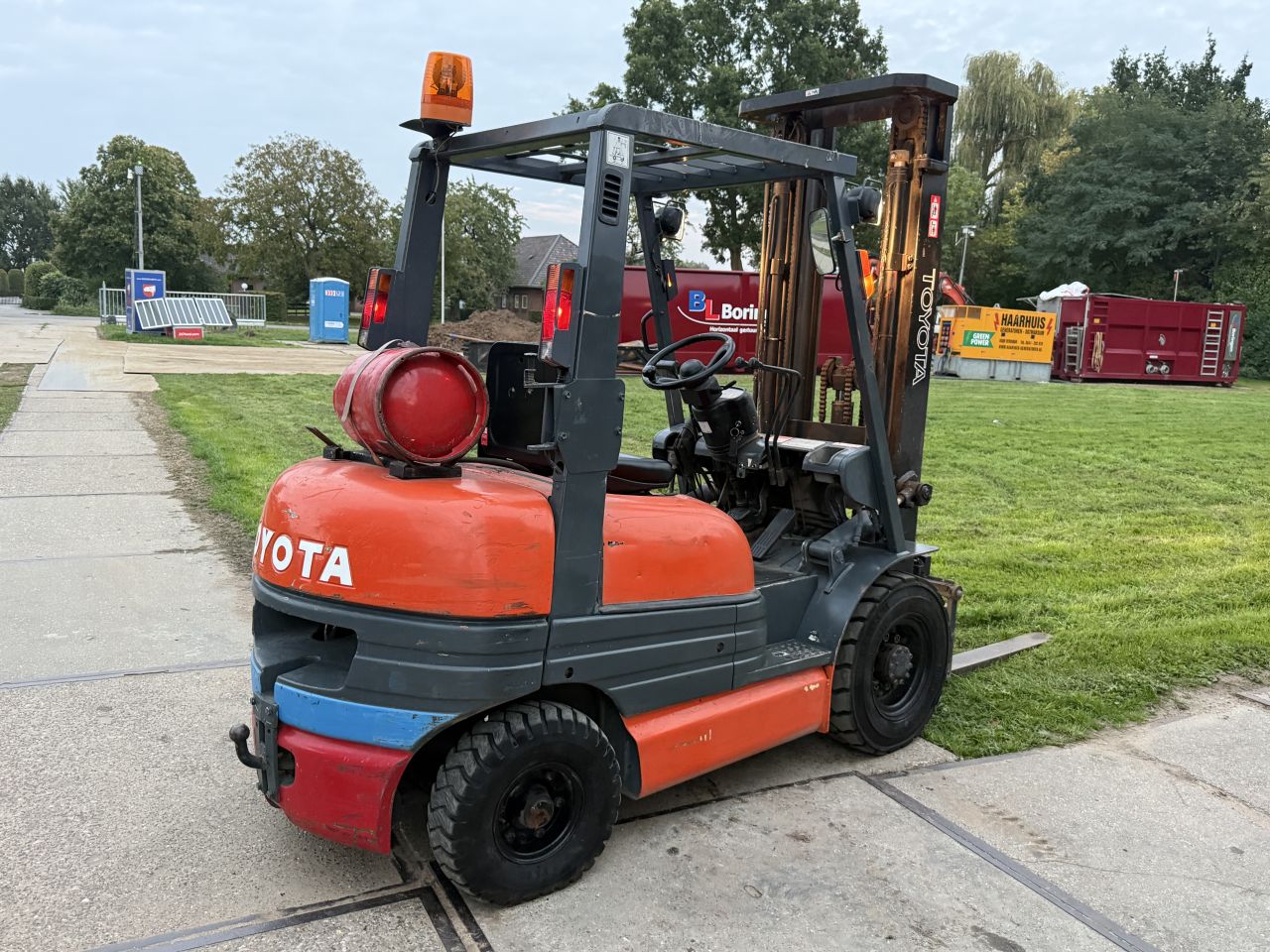 Toyota 2.5 tonner lpg heftruck 3-delige mast luchtbanden