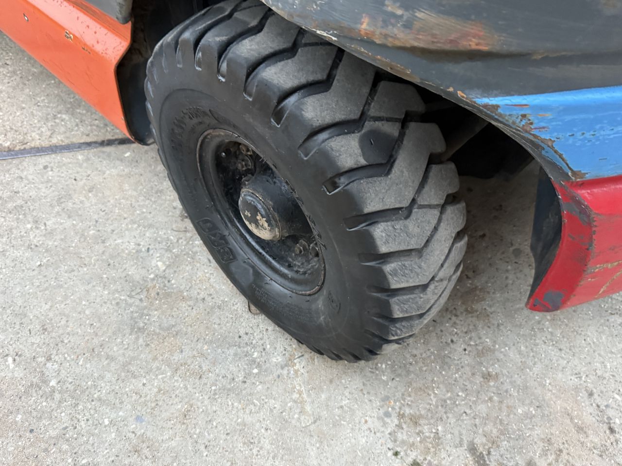 Toyota 2.5 tonner lpg heftruck 3-delige mast luchtbanden