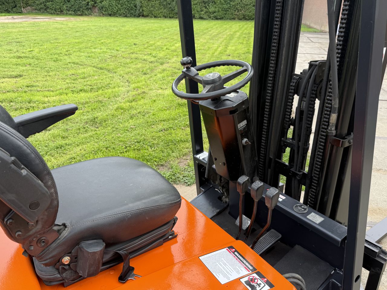 Doosan 1800KG elektrisch 3-delig freelift Sideshift gekeurd
