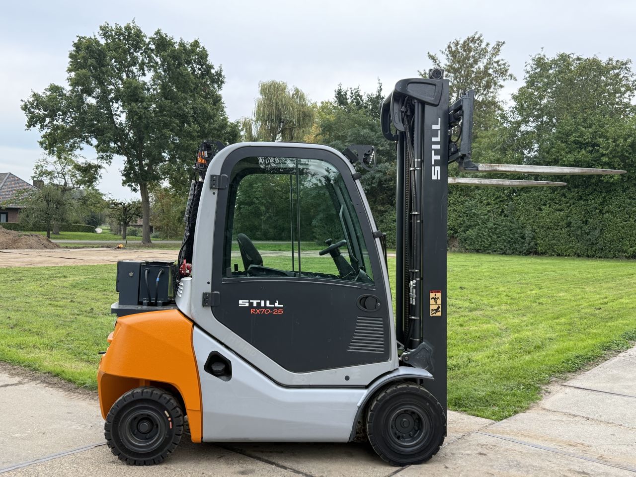 Still 2.5 tonner diesel 3-delig freelift Sideshift BJ2017