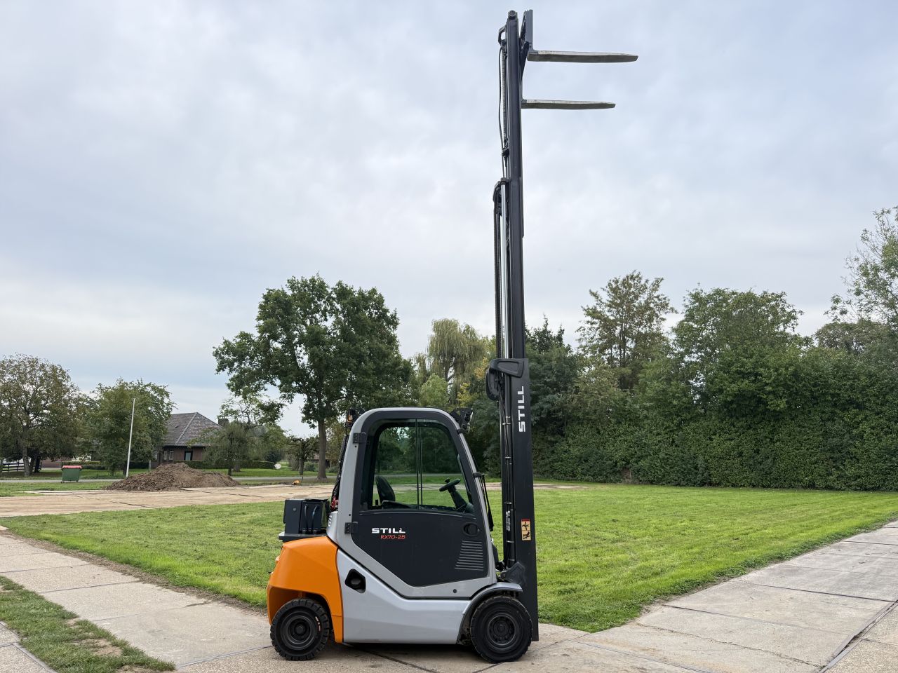 Still 2.5 tonner diesel 3-delig freelift Sideshift BJ2017