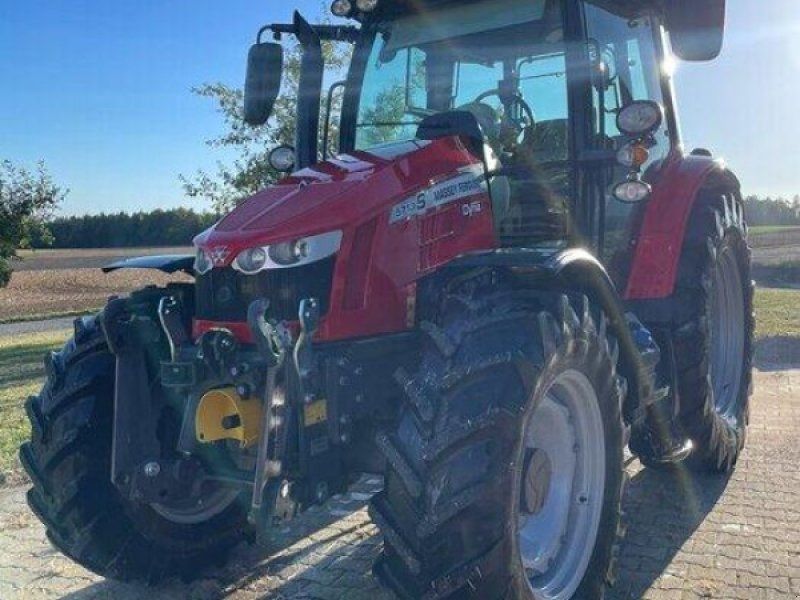 Massey Ferguson 5713 S Dyna 6