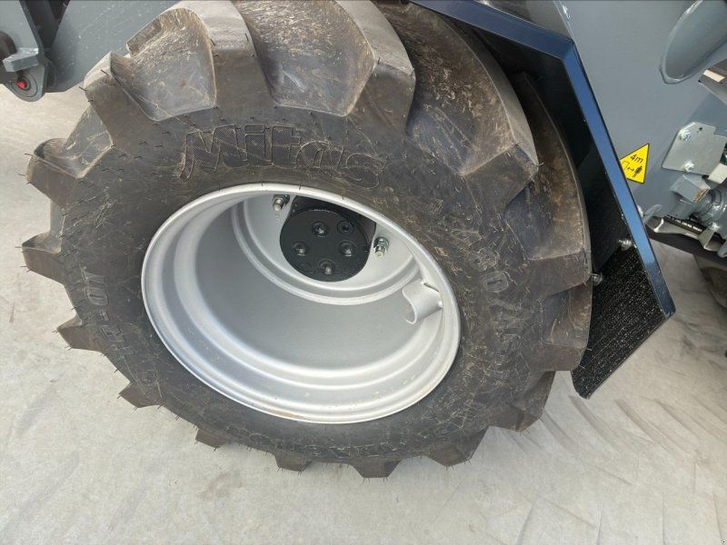 Giant G2700 HD