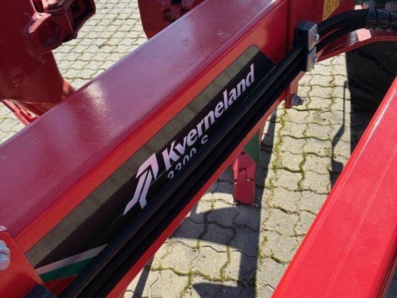 Kverneland 3300S