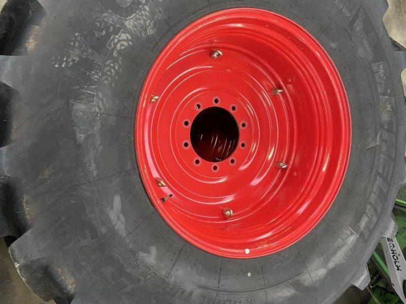 Michelin 650/85R38