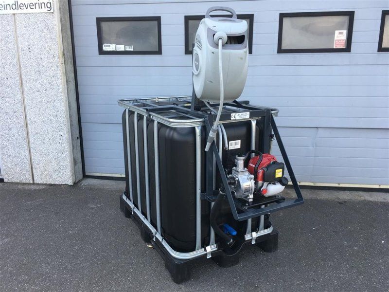 AB Vandtank med Honda motor og slange
