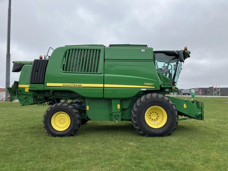 John Deere T660I