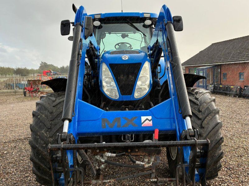 New Holland T7060