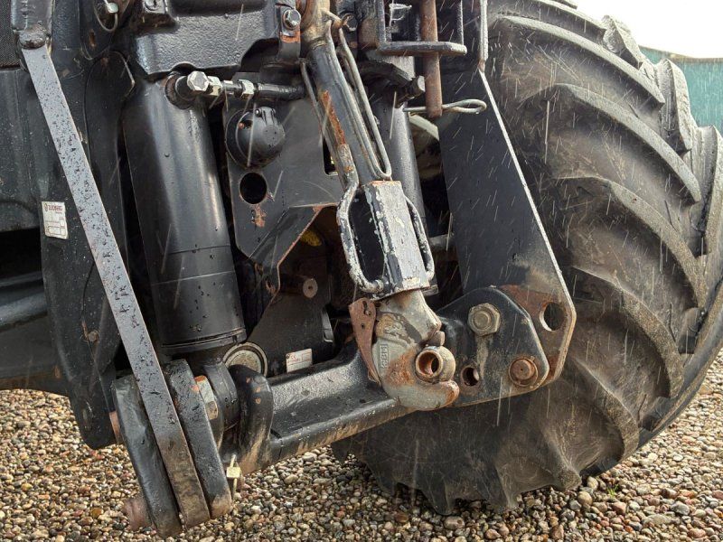 New Holland T7060