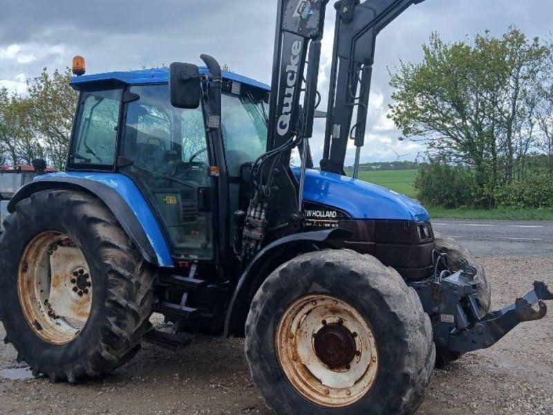 New Holland TS 115 Turbo med frontlæsser og Frontlift,front pt