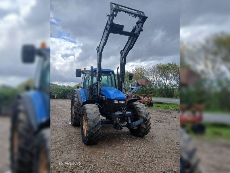 New Holland TS 115 Turbo med frontlæsser og Frontlift,front pt