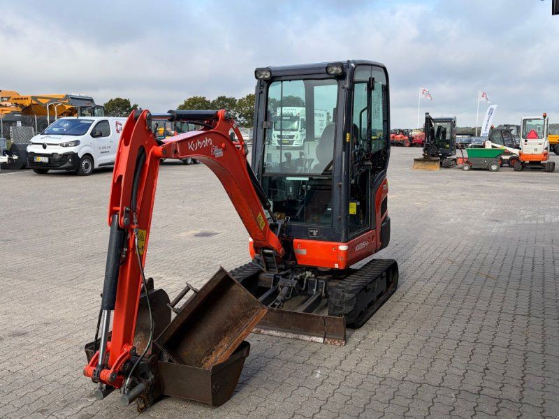 Kubota KX019-4 Tiltman og skovlsæt