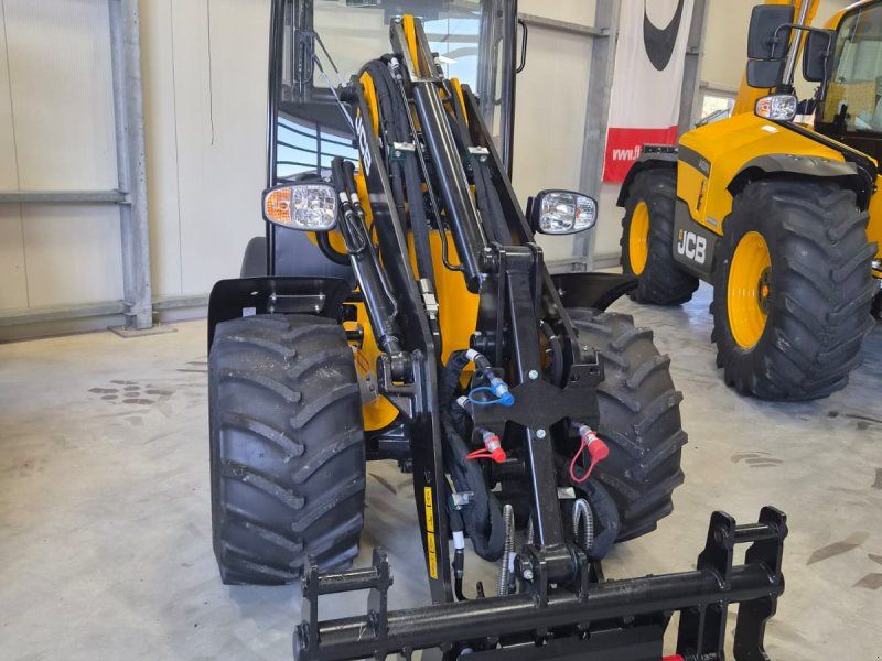 JCB 403 Agri Vollkabine