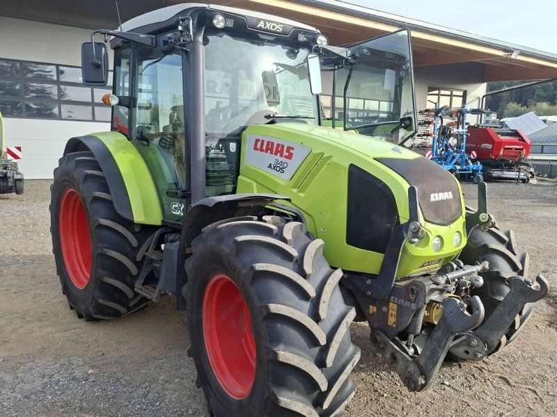 Claas Axos 340 CX