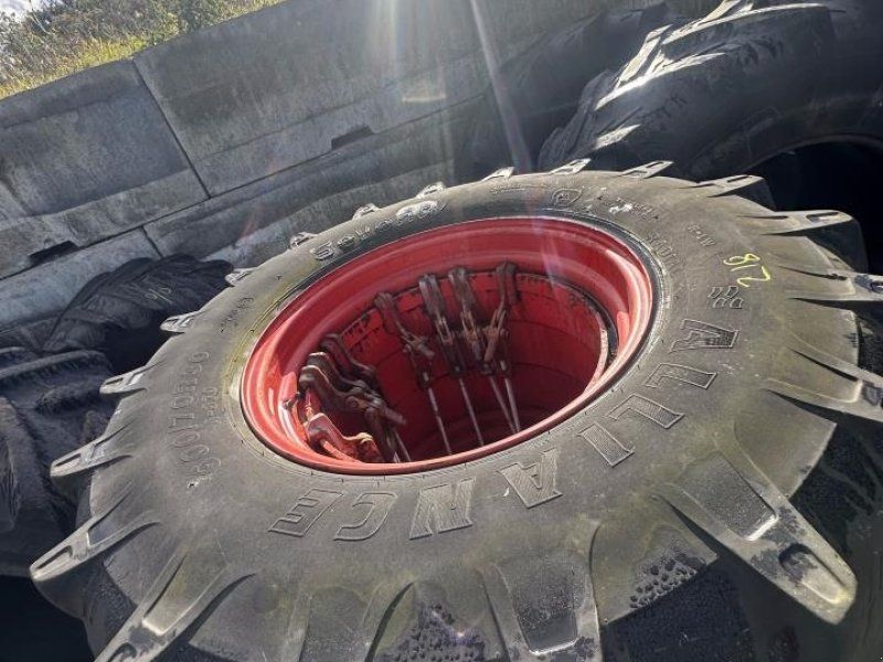 Alliance 600/70R30