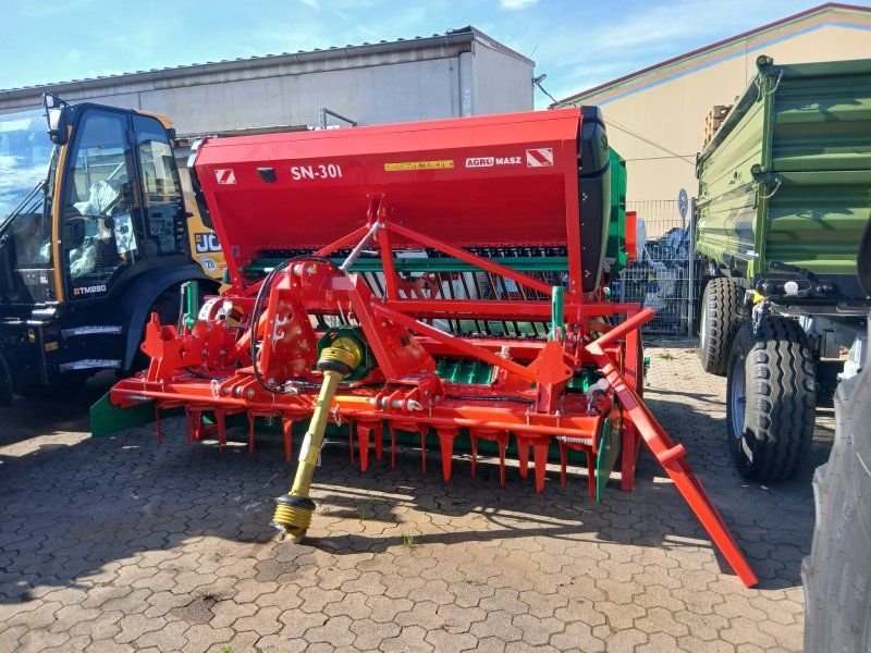 Agro-Masz ANA 30 + SN 301 24 Reihen