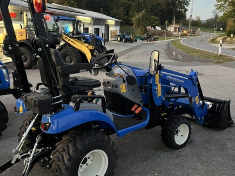 New Holland BOOMER 25 HST