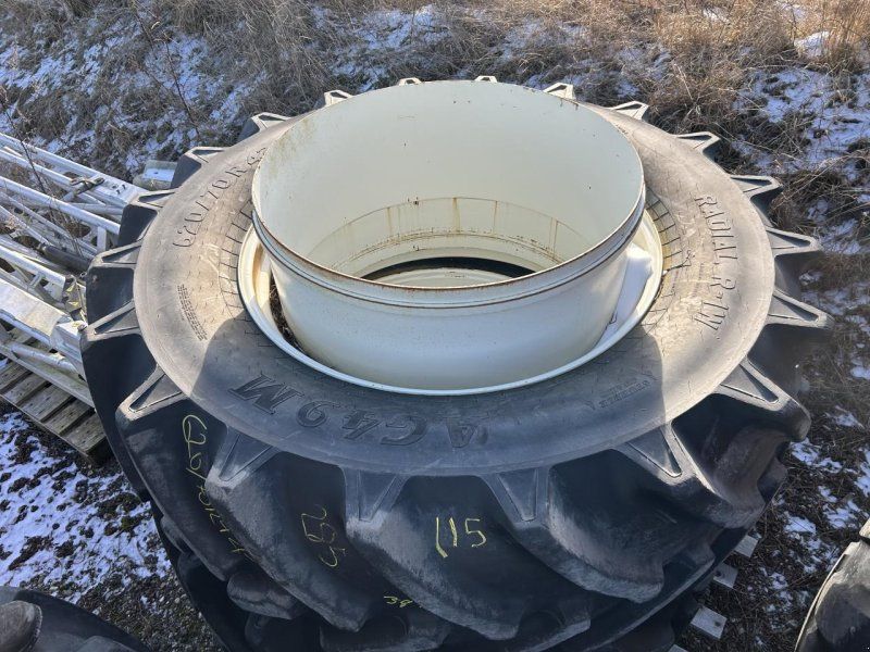 Titan 620/70R42/38